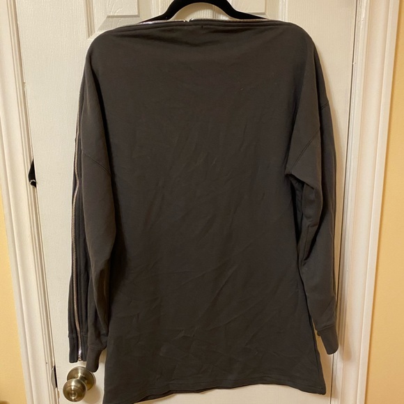 Off the shoulder zip detail top - Picture 3 of 4